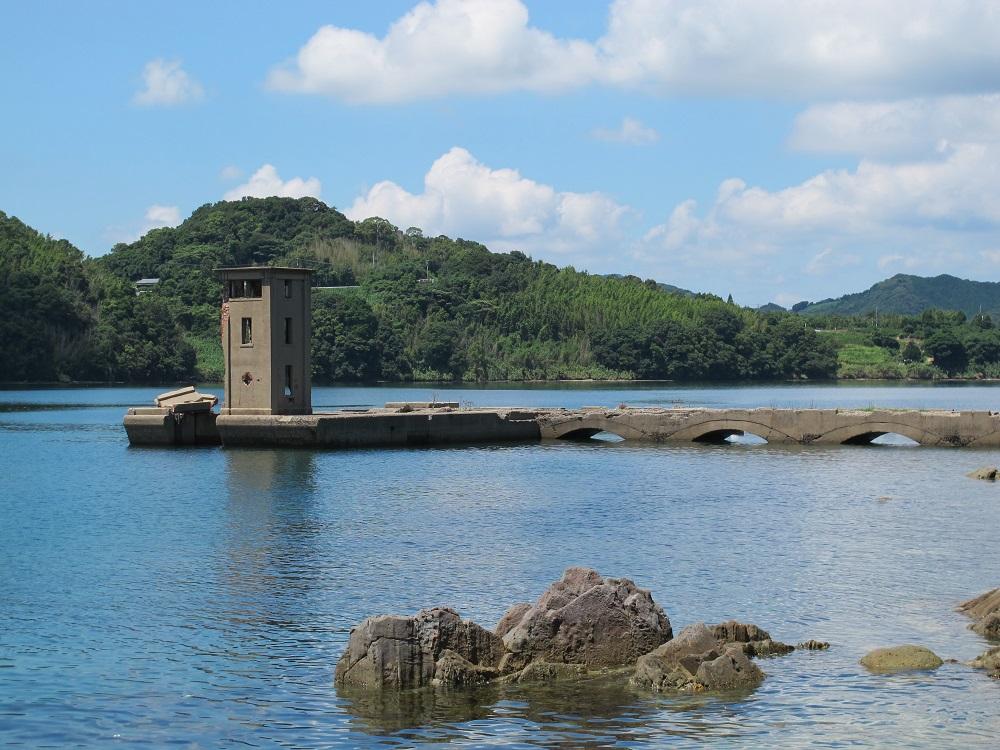 片島公園（川棚魚雷発射試験場跡）