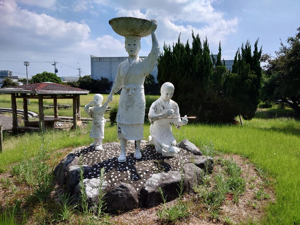 空を泳ぐカツオがいる⁉　枕崎の街をぶらり散歩